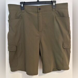 Orvis Shorts Mens Green Cargo Tech Hiking Outdoors Performance Stretch